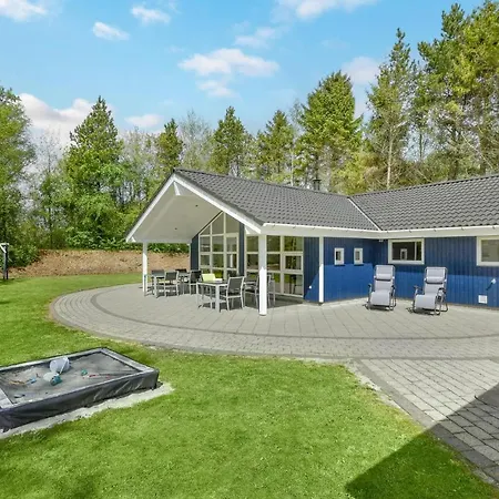 Hybenvangen Denm * Oksbøl