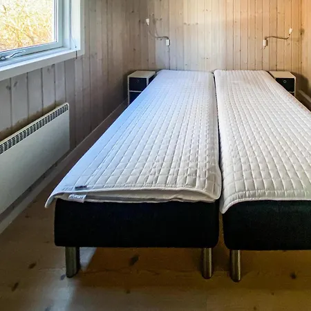 Dom wakacyjny Piękny Dom W Oksbøl Z Sauną